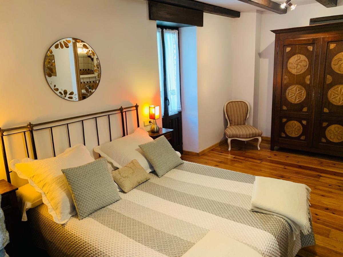 Hotel Argonz Etxea Urzainqui Exteriér fotografie